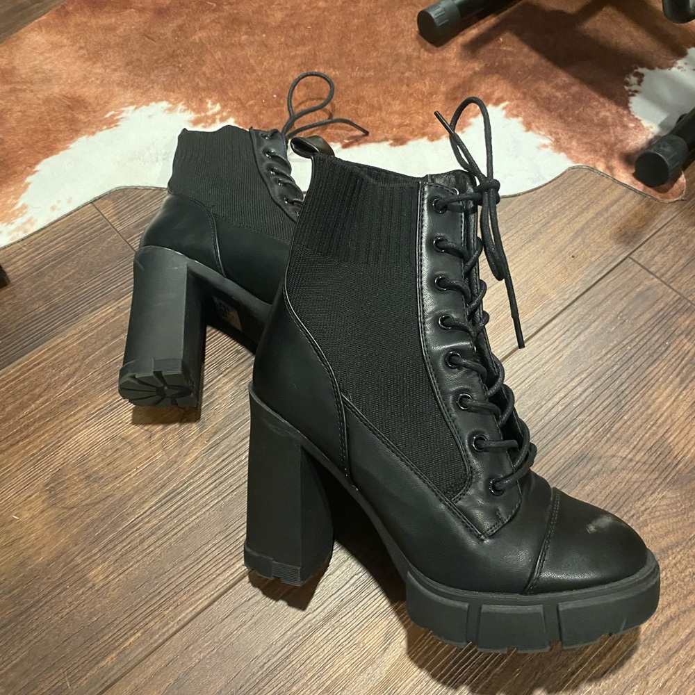 Forever 21 Black Lace-Up Platform Boots